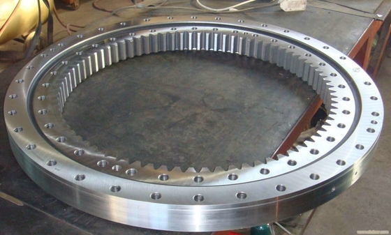 OEM Slewing Ring Hitachi Excavator Spare Parts 81N6-00021 81N8-00021 81N9-01020